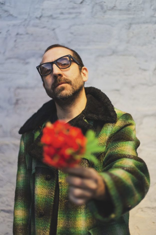 FOTO-PROMO-DISCO-4-683×1024